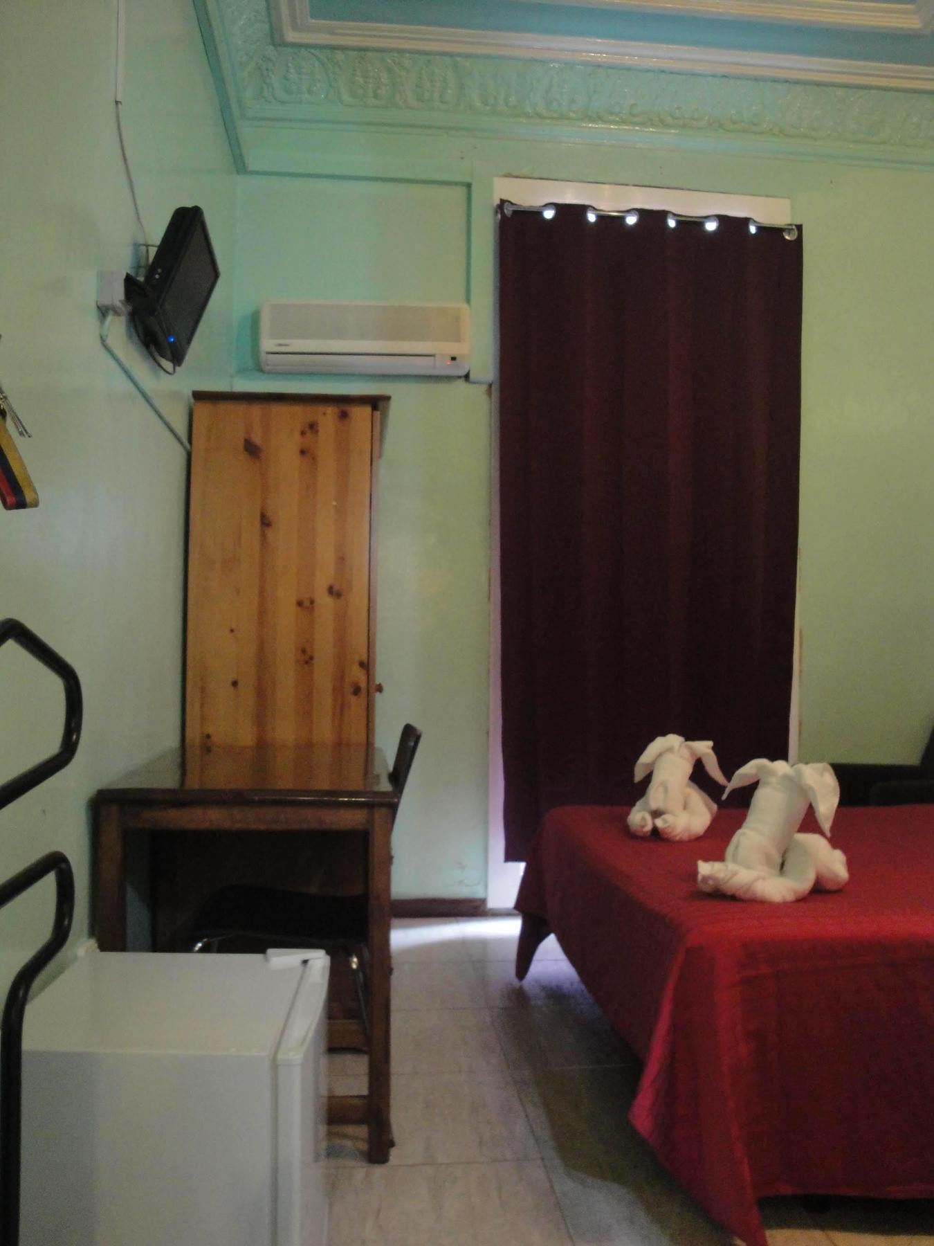Hostal Eden Barcelona Ngoại thất bức ảnh