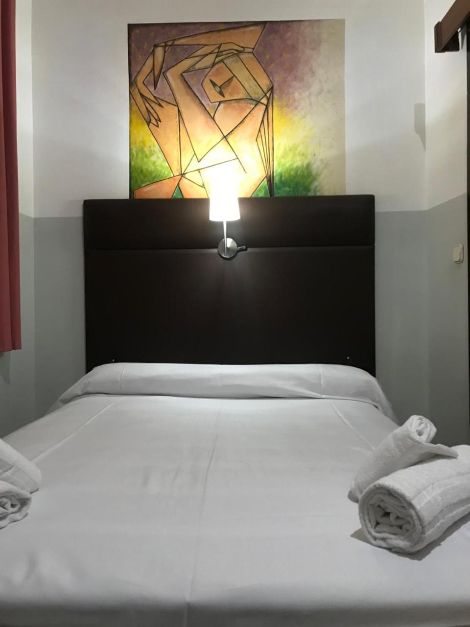 Hostal Eden Barcelona Ngoại thất bức ảnh
