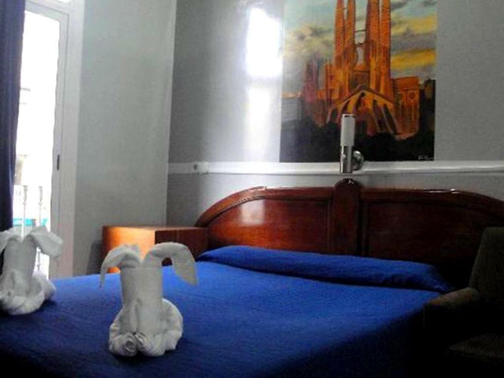 Hostal Eden Barcelona Ngoại thất bức ảnh